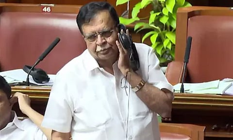 ஹனி டிராப் வலையில் 48 அரசியல்வாதிகள்.. கர்நாடக சட்டமன்றத்தில் பரபரப்பை கிளப்பிய அமைச்சர்