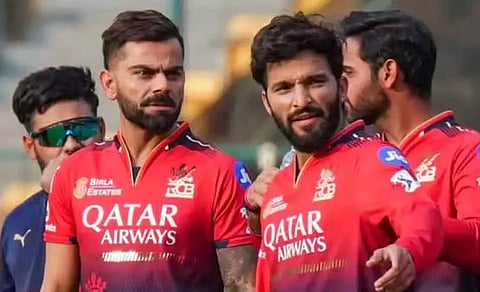 எங்களுக்குனே வருவீங்களா? ஐ.பி.எல்.-இல் விளையாட அதிக தூரம் பயணிக்கும் அணி - எல்லாம் ஆர்.சி.பி. ராசி..