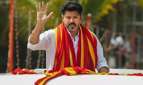 அரசு ஊழியர்கள், ஆசிரியர்களை நம்ப வைத்து ஏமாற்ற வேண்டாம்- த.வெ.க தலைவர் விஜய்