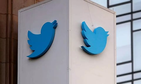 டுவிட்டர் நிறுவனத்தின் அடையாளமான 'நீலப்பறவை' இலச்சினை ரூ.30 லட்சத்துக்கு ஏலம்