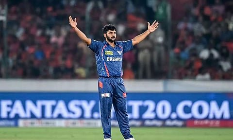 ஷர்துல் தாகூர் அபாரம்: லக்னோ சூப்பர் ஜெயன்ட்ஸ்க்கு 191 ரன்கள் இலக்காக நிர்ணயித்தது சன்ரைசர்ஸ் ஐதராபாத்