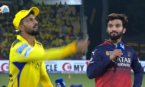 ஐபிஎல் 2025: வெற்றிவாகை சூடப்போவது யார்?- ஆர்சிபி-க்கு எதிராக சிஎஸ்கே பந்து வீச்சு தேர்வு