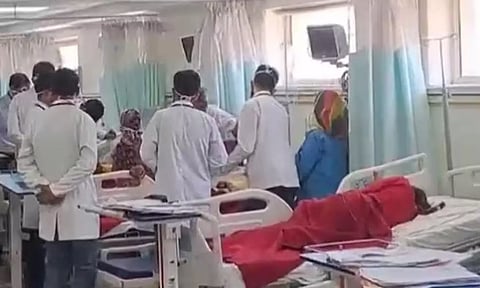 கெமிக்கல் தொழிற்சாலையில் வாயுக்கசிவு: உரிமையாளர் உள்பட 3 பேர் பலி