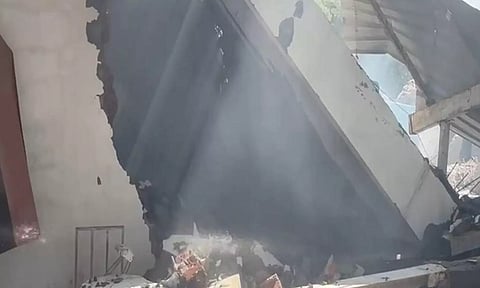 குஜராத்தில் பட்டாசு தொழிற்சாலையில் பயங்கர வெடிவிபத்து- இடிபாடுகளில் சிக்கி 13 பேர் உயிரிழப்பு