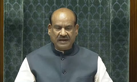 நள்ளிரவு வரை நீடித்த விவாதம்: மக்களவையில் நிறைவேறியது வக்பு வாரிய சட்டத்திருத்த மசோதா