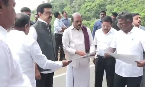 நீலகிரியில் நிலச்சரிவு ஏற்பட்ட பகுதியில் முதலமைச்சர் மு.க.ஸ்டாலின் ஆய்வு