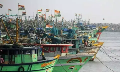 பிரதமர் மோடி வேண்டுகோளை ஏற்று தமிழக மீனவர்கள் 14 பேர் இன்று விடுதலை- இலங்கை அரசு நடவடிக்கை