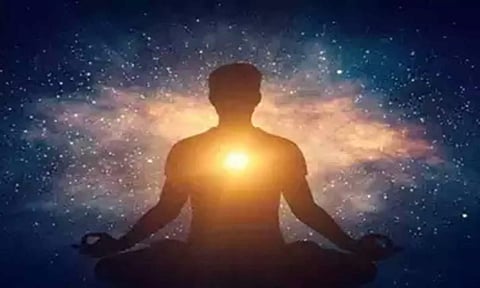 கடவுள் அங்கே தான் இருக்கிறார்