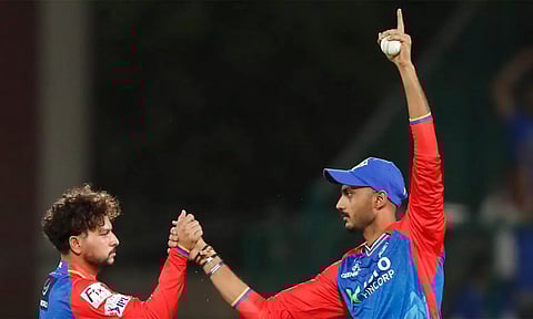 பெங்களூருவை டெல்லி வீழ்த்தியது: சுழற்பந்து வீச்சாளர்களுக்கு அக்ஷர் படேல் பாராட்டு