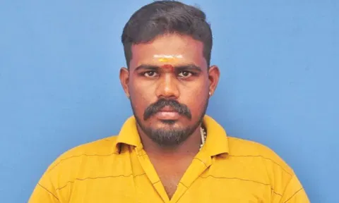 தென்காசி அருகே தலை துண்டித்து கொலை: ஜவுளிக்கடை அதிபர் கொலையில் 6 பேரை பிடித்து விசாரணை