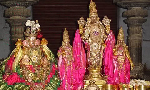 வீடுபேற்றை வழங்கும் `காயாரோகணேஸ்வரர்'