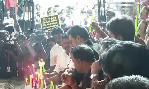 நீட் தேர்வால் உயிரிழந்த 22 மாணவர்களுக்கு அ.தி.மு.க. அஞ்சலி