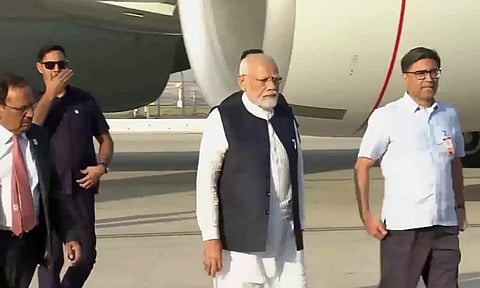 பஹல்காம் பயங்கரவாத தாக்குதல் எதிரொலி - பாகிஸ்தான் வான்பரப்பை தவிர்த்த பிரதமர் மோடி