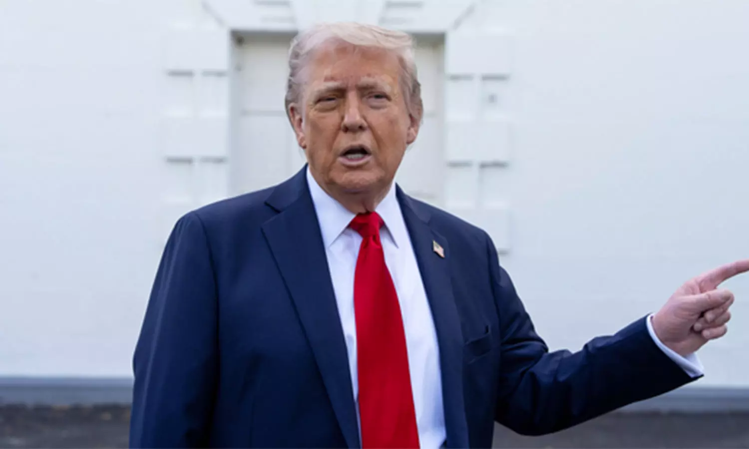 அமெரிக்க வர்த்தக கோர்ட்டில் டிரம்ப் வரி விதிப்பு கொள்கைக்கு எதிராக 12 மாகாணங்கள் வழக்கு