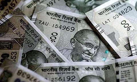 ஆம்னி பஸ்சில் கொண்டுவரப்பட்ட ரூ. 40 லட்சம் பணம் பறிமுதல்- ஹவாலா பணமா?