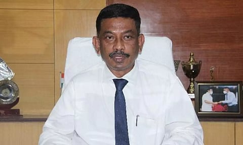 சென்னை ராஜீவ் காந்தி அரசு மருத்துவமனையின் டீன் தேரணி ராஜன் பணியிட மாற்றம்