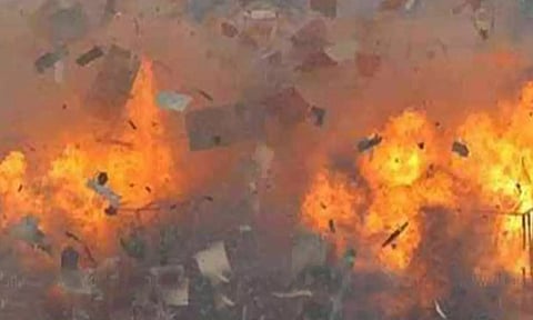 சிவகாசி அருகே எம்.புதுப்பட்டியில் பட்டாசு ஆலை வெடிவிபத்தில் 3 தொழிலாளர்கள் உடல் கருகி பலி