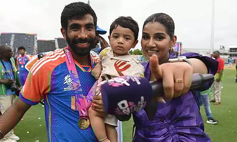 இணையத்தில் பும்ரா மகனின் புகைப்படம் வைரல் - மனைவி சஞ்சனா ஆதங்கம்