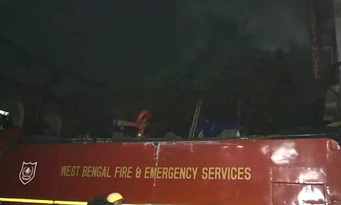 கொல்கத்தா ஓட்டலில் தீ விபத்து - 14 பேர் உயிரிழப்பு