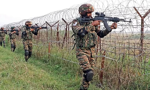 காஷ்மீர் எல்லையில் தொடர்ந்து அத்துமீறும் பாகிஸ்தான்: இந்திய ராணுவம் எச்சரிக்கை