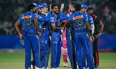 100 ரன்கள் வித்தியாசத்தில் மும்பை இந்தியன்ஸ் வெற்றி: பிளே ஆப் வாய்ப்பை இழந்தது ராஜஸ்தான்