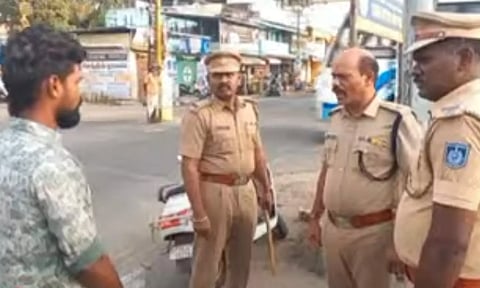 'ஆபரேஷன் திரிசூலம்' - ரவுடிகள் வீடுகளில் போலீசார் அதிரடி சோதனை