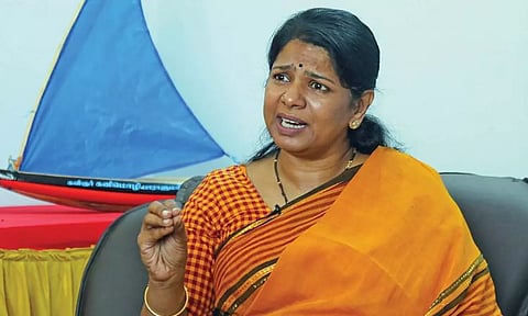 அம்பானி வீட்டை காப்பாற்றவே வக்பு திருத்த சட்டம்- கனிமொழி எம்.பி., குற்றச்சாட்டு