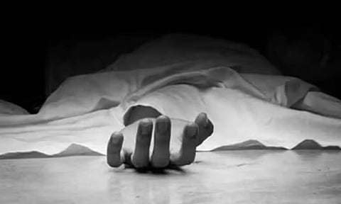 நாளை ப்ளஸ் 2 ரிசல்ட்: தேர்வில் தோல்வி பயத்தால் மாணவி தற்கொலை