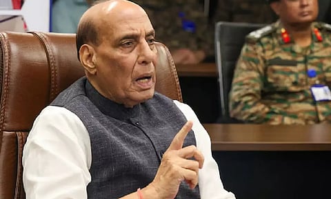 முப்படை தளபதிகளுடன் ராஜ்நாத் சிங் ஆலோசனை