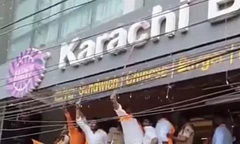 VIDEO: ஐதராபாத்தின் பழம்பெரும் 'கராச்சி' பேக்கரியை அடித்து நொறுக்கிய பாஜக ஆதரவாளர்கள்