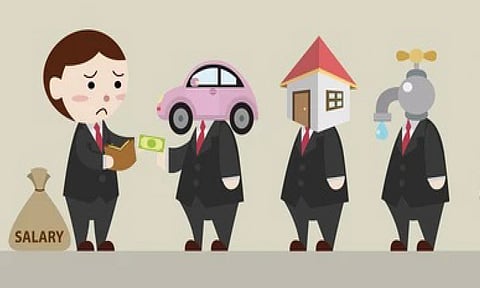 வரவு எட்டணா! செலவு பத்தணா!