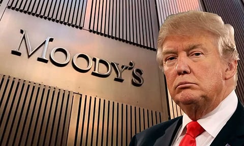 அமெரிக்காவின் கிரெடிட் ரேட்டிங்கை குறைத்த மூடிஸ் நிறுவனம் - பொருளாதாரம் சரிவை சந்திக்குமா?
