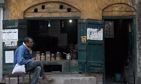 ஓனரும் இல்லை, வேலையாட்களும் இல்லை... நம்பிக்கை பேரில் ஜோராக இயங்கி வரும் டீக்கடை