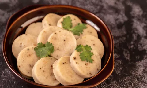 ஆரோக்கியமா... சுவையா... சுரைக்காய் இட்லி செய்யலாம் வாங்க...