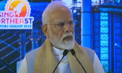 பயங்கரவாதம்- நக்சலைட்டை எனது அரசு சகித்து கொள்ளாது: பிரதமர் மோடி பேச்சு