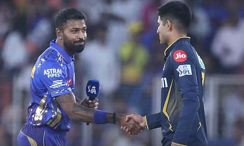 எலிமினேட்டர் சுற்று: குஜராத் அணிக்கு எதிராக மும்பை பேட்டிங் தேர்வு