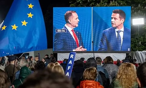 போலந்து அதிபர் தேர்தல்: விறுவிறுப்பாக நடந்த 2வது கட்ட வாக்குப்பதிவு