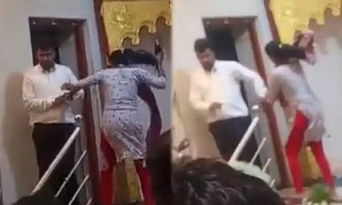 கர்நாடகாவில் 2வது திருமணம் செய்ய முயன்ற கணவனை செருப்பால் அடித்த மனைவி