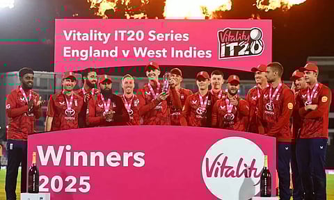 ஒருநாள் தொடரை தொடர்ந்து டி20 தொடரிலும் வெஸ்ட் இண்டீசை ஒயிட்வாஷ் செய்தது இங்கிலாந்து