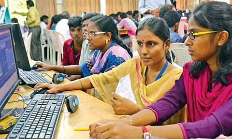 என்ஜினீயரிங் கலந்தாய்வு: மாணவர்களுக்கான ரேண்டம் எண் வெளியீடு