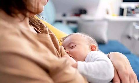 40 சதவீத பெண்கள் குழந்தைகளுக்கு தாய்ப்பால் கொடுப்பது இல்லை - டாக்டர்கள் அதிர்ச்சி தகவல்