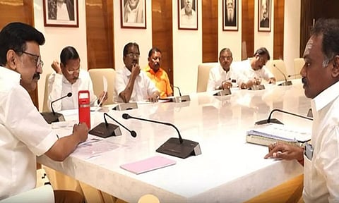 தி.மு.க. நிர்வாகிகளுடன் ஒன் டூ ஒன் சந்திப்பு: தேர்தல் பணிகளில் சிறப்பாக செயல்படும்படி முதலமைச்சர் அறிவுறுத்தல்