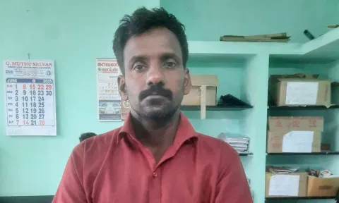 கோவையில் ருசிகர சம்பவம்: கோவிலில் உண்டியல் பணத்தை திருடிவிட்டு போதையில் தூங்கிய கொள்ளையன்