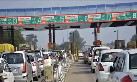 ஆண்டு முழுவதும் நெடுஞ்சாலைகளில் பயணிக்க FASTag வருடாந்திர பாஸ் அறிமுகம்: கட்டணம் எவ்வளவு?