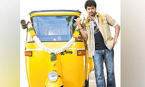 ஆட்டோ சின்னத்தை குறி வைக்கும் விஜய்