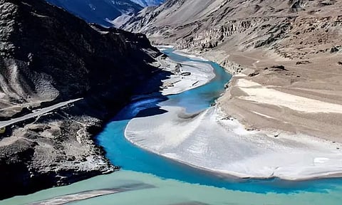 சிந்து நதிநீர் எங்கும் செல்லாது.. ஒப்பந்தம் ரத்து பற்றி பாகிஸ்தானின் கடிதங்களை நிராகரித்த மத்திய அரசு