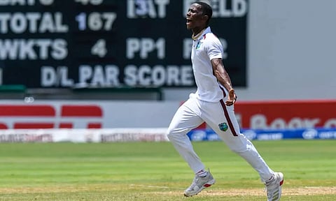 முதல் டெஸ்ட்: வெஸ்ட் இண்டீஸ் வெற்றிபெற 301 ரன்களை இலக்காக நிர்ணயித்தது ஆஸ்திரேலியா