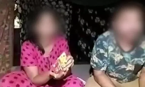 மகளின் கல்விக் கட்டணத்தை செலுத்த தங்கள் பாலியல் காட்சிகளை நேரடி ஒளிபரப்பு செய்த பெற்றோர் கைது
