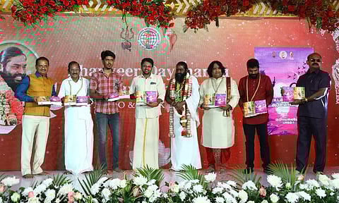 'டிவைன் மிராக்கல் அண்ட் சீக்ரெட்ஸ் 2' புத்தகம் வெளியீடு