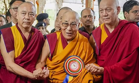 தலாய் லாமாவுக்கு 'பாரத ரத்னா' வழங்க வேண்டும்... மத்திய அரசுக்கு அனைத்துக் கட்சி எம்.பி.க்கள்  கடிதம்